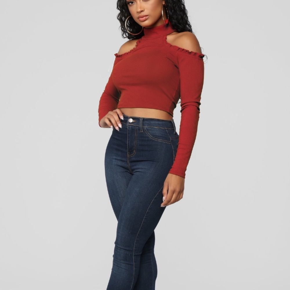 Fashion nova red turtle neck